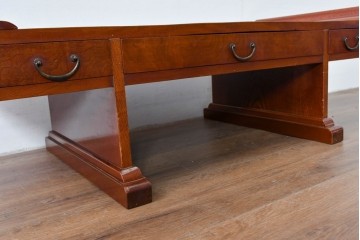 和製アンティーク　上手物　総欅(ケヤキ)材　漆塗り　落ち着いた漆の艶が美し筆返し付きの文机　(R-085127)