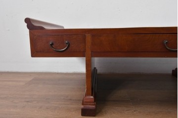 和製アンティーク　上手物　総欅(ケヤキ)材　漆塗り　落ち着いた漆の艶が美し筆返し付きの文机　(R-085127)