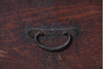 和製アンティーク　低いサイズが珍しい引き出しの多い階段箪笥　(R-085128)