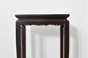 和製ヴィンテージ　細身の脚と柔らかな曲線装飾が映える李朝デザインのコンソールテーブル　(R-085129)