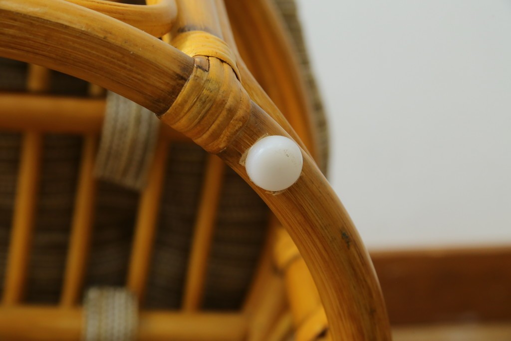 中古　美品　希少な廃番品　ACME Furniture(アクメ ファニチャー)　曲線デザインのウィッカースツール　(R-085130)