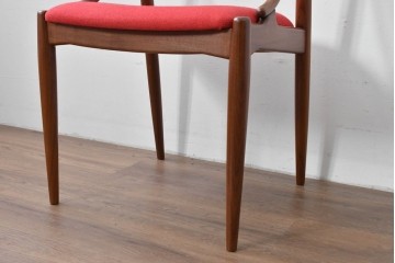 デンマークヴィンテージ　美品　Johannes Andersen(ヨハネス・アンダーセン)　Model16　流れる曲線美のフレームが印象的なダイニングチェア　(R-085131)