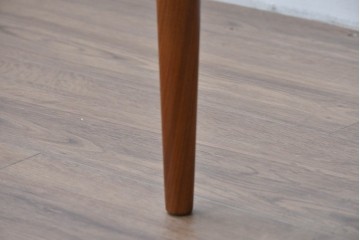 デンマークヴィンテージ　美品　Johannes Andersen(ヨハネス・アンダーセン)　Model16　流れる曲線美のフレームが印象的なダイニングチェア　(R-085131)