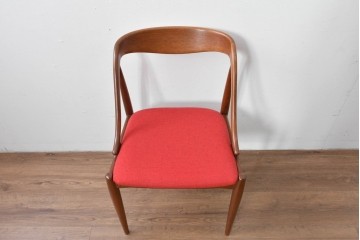 デンマークヴィンテージ　美品　Johannes Andersen(ヨハネス・アンダーセン)　Model16　流れる曲線美のフレームが印象的なダイニングチェア　(R-085131)