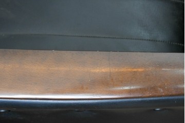 和製ヴィンテージ　縦ステッチとくるみボタンがアクセントのレトロなデザインの1人掛けソファ2脚　(R-085133)