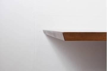 中古　美品　CONDE HOUSE(カンディハウス)　ハカマ　ウォールナット材　力強い造形で存在感を放つソリッドテーブル　定価約75万円相当　(R-085137)