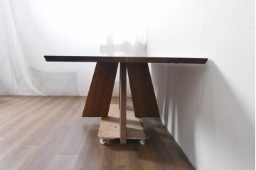 中古　美品　CONDE HOUSE(カンディハウス)　ハカマ　ウォールナット材　力強い造形で存在感を放つソリッドテーブル　定価約75万円相当　(R-085137)