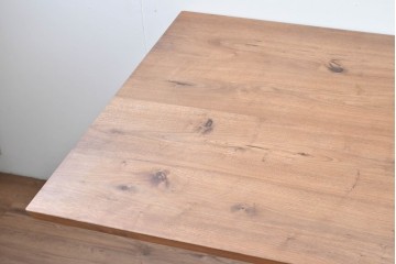 中古　美品　CONDE HOUSE(カンディハウス)　ハカマ　ウォールナット材　力強い造形で存在感を放つソリッドテーブル　定価約75万円相当　(R-085137)