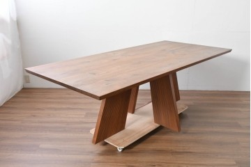 中古　美品　CONDE HOUSE(カンディハウス)　ハカマ　ウォールナット材　力強い造形で存在感を放つソリッドテーブル　定価約75万円相当　(R-085137)