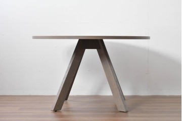 中古　美品　arflex(アルフレックス)　MEDUSA(メデューサ)　実用性とデザイン性を兼ね備えたダイニングテーブル　定価約22万円相当　(R-085139)