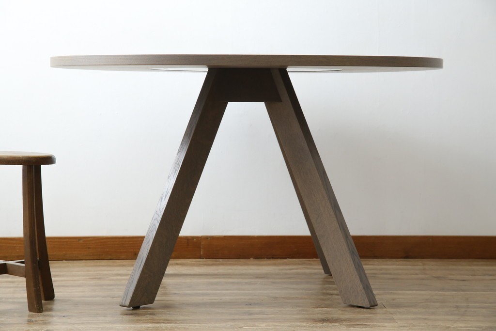 中古　美品　arflex(アルフレックス)　MEDUSA(メデューサ)　オーク材　実用性とデザイン性を兼ね備えたダイニングテーブル　定価約22万円相当　(R-085139)