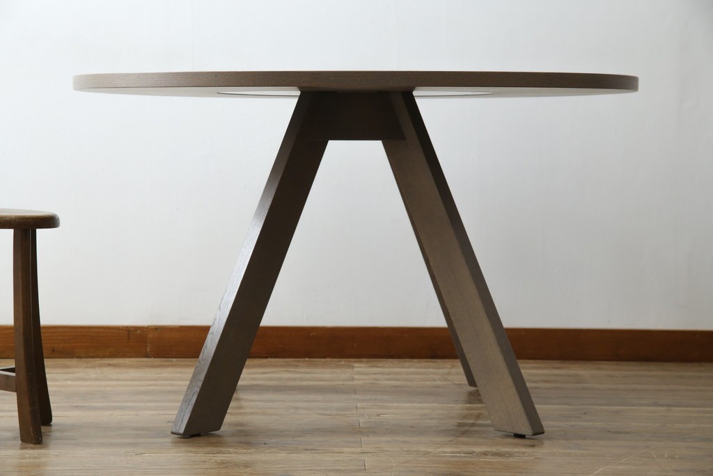 中古　美品　arflex(アルフレックス)　MEDUSA(メデューサ)　オーク材　実用性とデザイン性を兼ね備えたダイニングテーブル　定価約22万円相当　(R-085139)