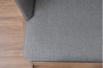 中古　美品　arflex(アルフレックス)　FLUTE(フルーテ)　シンプルモダンなデザインのアームチェア2脚セット　セット定価約24万円相当　(R-085140)