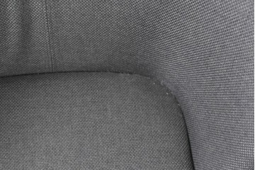 中古　美品　arflex(アルフレックス)　FLUTE(フルーテ)　シンプルモダンなデザインのアームチェア2脚セット　セット定価約24万円相当　(R-085140)