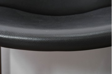 中古　美品　CONDE HOUSE(カンディハウス)　BOLS(ボルス)　革　広い座面とワイドな背もたれがホールド感をつくりだすダイニングチェア2脚　セット定価約32万円相当　(R-085147)