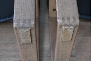 中古　美品　CONDE HOUSE(カンディハウス)　BOLS(ボルス)　革　広い座面とワイドな背もたれがホールド感をつくりだすダイニングチェア2脚　セット定価約32万円相当　(R-085147)