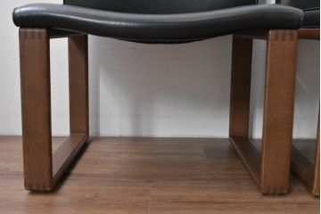 中古　美品　CONDE HOUSE(カンディハウス)　BOLS(ボルス)　革　広い座面とワイドな背もたれがホールド感をつくりだすダイニングチェア2脚　セット定価約32万円相当　(R-085147)