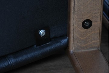 中古　美品　CONDE HOUSE(カンディハウス)　BOLS(ボルス)　革　広い座面とワイドな背もたれがホールド感をつくりだすダイニングチェア2脚　セット定価約32万円相当　(R-085147)