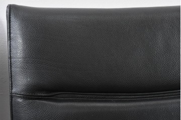 中古　美品　CONDE HOUSE(カンディハウス)　BOLS(ボルス)　革　広い座面とワイドな背もたれがホールド感をつくりだすダイニングチェア2脚　セット定価約32万円相当　(R-085147)