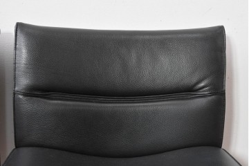 中古　美品　CONDE HOUSE(カンディハウス)　BOLS(ボルス)　革　広い座面とワイドな背もたれがホールド感をつくりだすダイニングチェア2脚　セット定価約32万円相当　(R-085147)