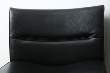 中古　美品　CONDE HOUSE(カンディハウス)　BOLS(ボルス)　革　広い座面とワイドな背もたれがホールド感をつくりだすダイニングチェア2脚　セット定価約32万円相当　(R-085148)