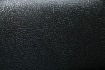 中古　美品　CONDE HOUSE(カンディハウス)　BOLS(ボルス)　革　広い座面とワイドな背もたれがホールド感をつくりだすダイニングチェア2脚　セット定価約32万円相当　(R-085148)