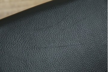 中古　美品　CONDE HOUSE(カンディハウス)　BOLS(ボルス)　革　広い座面とワイドな背もたれがホールド感をつくりだすダイニングチェア2脚　セット定価約32万円相当　(R-085148)