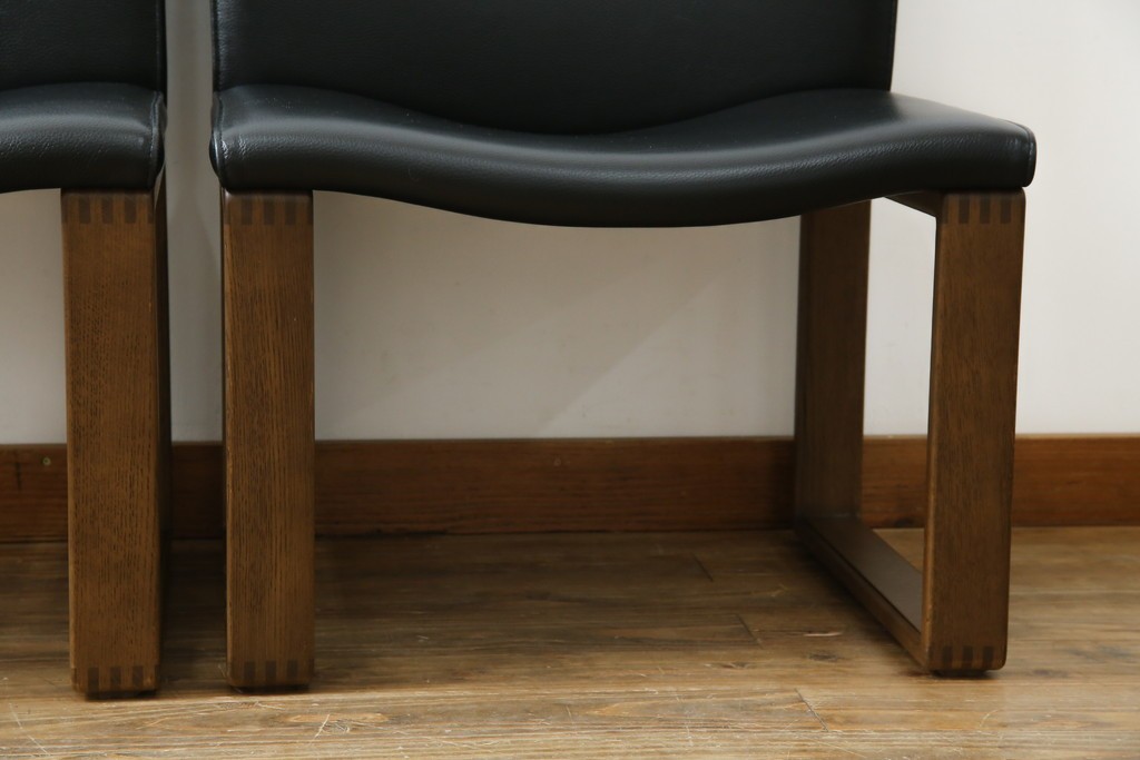 中古　美品　CONDE HOUSE(カンディハウス)　BOLS(ボルス)　革　広い座面とワイドな背もたれがホールド感をつくりだすダイニングチェア2脚　セット定価約32万円相当　(R-085148)