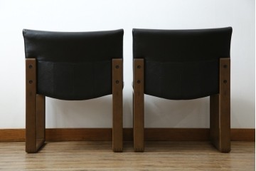 中古　美品　CONDE HOUSE(カンディハウス)　BOLS(ボルス)　革　広い座面とワイドな背もたれがホールド感をつくりだすダイニングチェア2脚　セット定価約32万円相当　(R-085148)