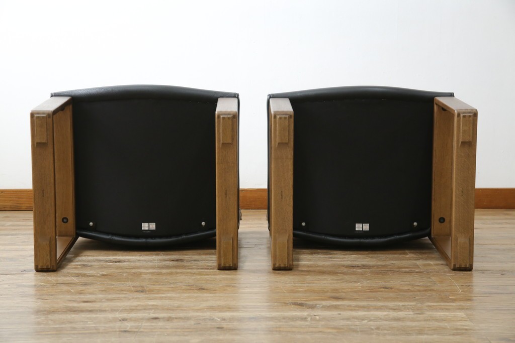 中古　美品　CONDE HOUSE(カンディハウス)　BOLS(ボルス)　革　広い座面とワイドな背もたれがホールド感をつくりだすダイニングチェア2脚　セット定価約32万円相当　(R-085148)