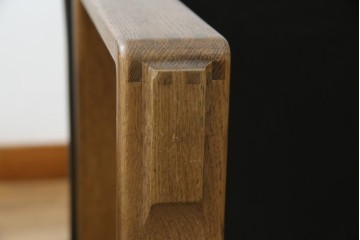 中古　美品　CONDE HOUSE(カンディハウス)　BOLS(ボルス)　革　広い座面とワイドな背もたれがホールド感をつくりだすダイニングチェア2脚　セット定価約32万円相当　(R-085148)