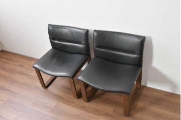 中古　美品　CONDE HOUSE(カンディハウス)　BOLS(ボルス)　革　広い座面とワイドな背もたれがホールド感をつくりだすダイニングチェア2脚　セット定価約32万円相当　(R-085148)