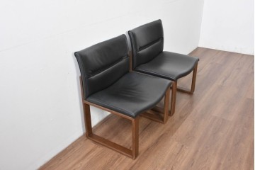 中古　美品　CONDE HOUSE(カンディハウス)　BOLS(ボルス)　革　広い座面とワイドな背もたれがホールド感をつくりだすダイニングチェア2脚　セット定価約32万円相当　(R-085148)