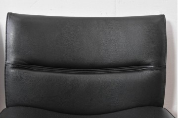 中古　美品　CONDE HOUSE(カンディハウス)　BOLS(ボルス)　革　広い座面とワイドな背もたれがホールド感をつくりだすダイニングチェア2脚　セット定価約32万円相当　(R-085148)