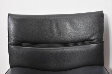 中古　美品　CONDE HOUSE(カンディハウス)　BOLS(ボルス)　革　広い座面とワイドな背もたれがホールド感をつくりだすダイニングチェア2脚　セット定価約32万円相当　(R-085148)