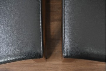 中古　美品　CONDE HOUSE(カンディハウス)　BOLS(ボルス)　革　広い座面とワイドな背もたれがホールド感をつくりだすダイニングチェア2脚　セット定価約32万円相当　(R-085148)