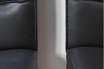 中古　美品　CONDE HOUSE(カンディハウス)　BOLS(ボルス)　革　広い座面とワイドな背もたれがホールド感をつくりだすダイニングチェア2脚　セット定価約32万円相当　(R-085148)