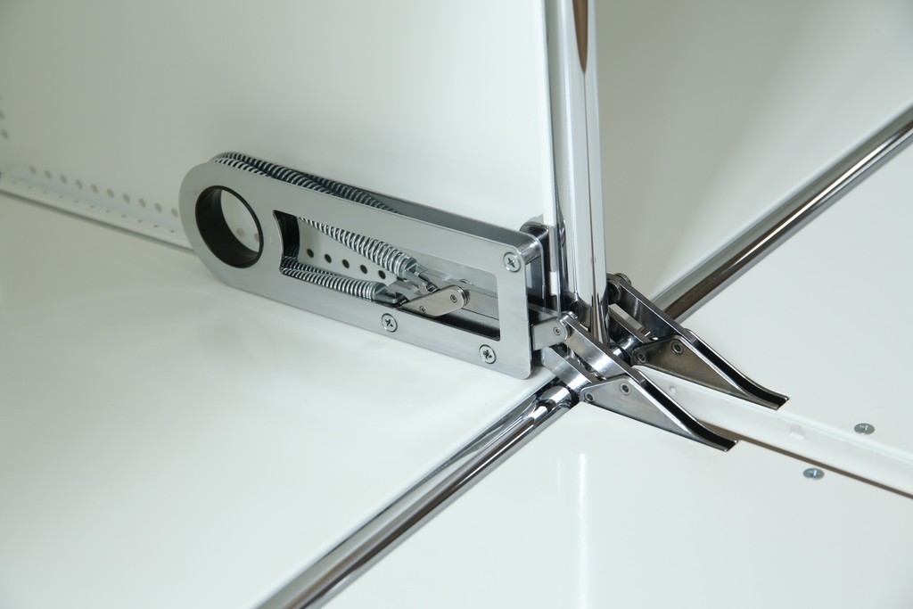 中古　美品　スイス　USMハラー(USM Haller)　ホームオフィスにもおすすめなモジュール式3段キャビネット　定価約47万2千円相当　(R-085150)