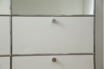 中古　美品　スイス　USMハラー(USM Haller)　ホームオフィスにもおすすめなモジュール式3段キャビネット　定価約47万2千円相当　(R-085150)