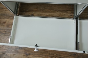 中古　美品　スイス　USMハラー(USM Haller)　ホームオフィスにもおすすめなモジュール式3段キャビネット　定価約47万2千円相当　(R-085150)