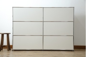 中古　美品　スイス　USMハラー(USM Haller)　ホームオフィスにもおすすめなモジュール式3段キャビネット　定価約47万2千円相当　(R-085150)
