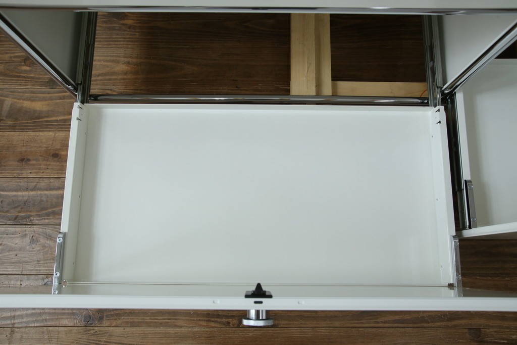 中古　美品　スイス　USMハラー(USM Haller)　モジュール構造の3段キャビネット　定価約47万2千円　(R-085151)