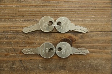 中古　美品　スイス　USMハラー(USM Haller)　モジュール構造の3段キャビネット　定価約47万2千円　(R-085151)