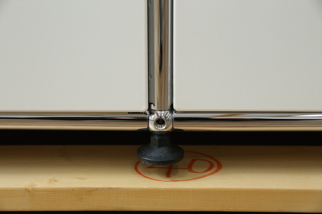 中古　美品　スイス　USMハラー(USM Haller)　モジュール構造の3段キャビネット　定価約47万2千円　(R-085151)