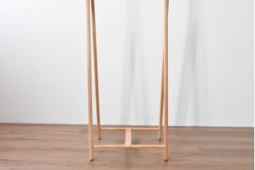 中古　美品　旭川家具　cosine(コサイン)　ブナ材　折りたためる軽量ドレスラック　(R-085156)