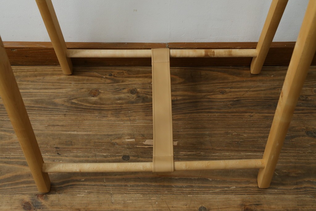 中古　美品　旭川家具　cosine(コサイン)　ブナ材　折りたためる軽量ドレスラック　(R-085157)