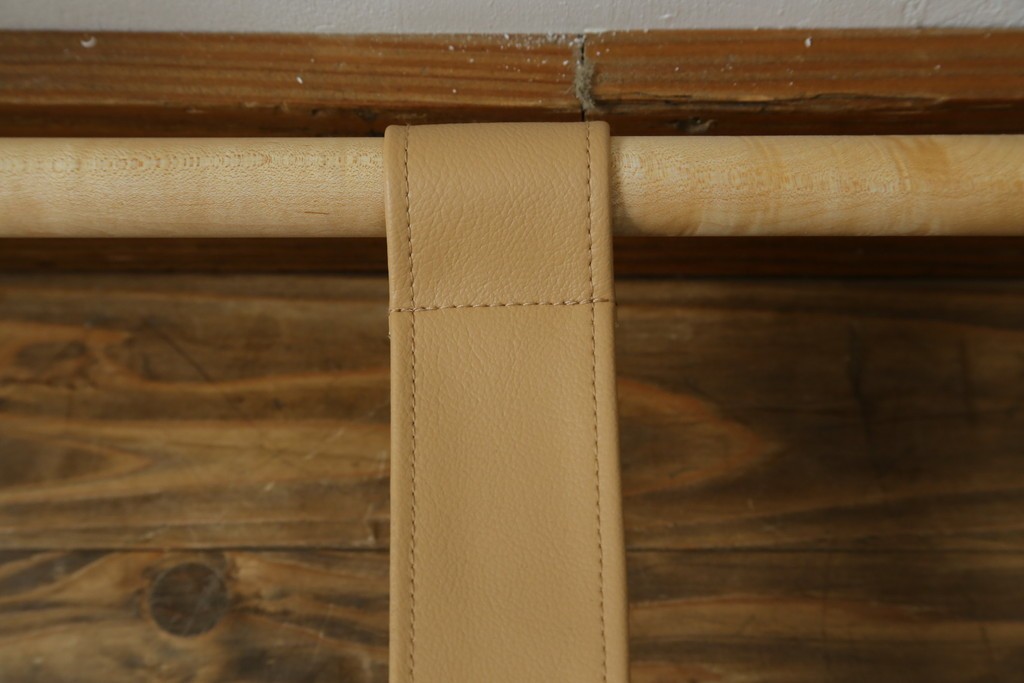 中古　美品　旭川家具　cosine(コサイン)　ブナ材　折りたためる軽量ドレスラック　(R-085157)