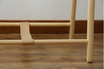 中古　美品　旭川家具　cosine(コサイン)　ブナ材　折りたためる軽量ドレスラック　(R-085158)