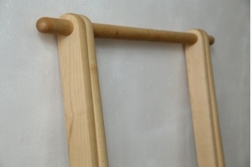 中古　美品　旭川家具　cosine(コサイン)　ブナ材　折りたためる軽量ドレスラック　(R-085158)