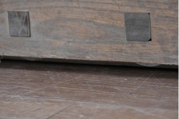 アンティーク建具　明治～大正　総欅(ケヤキ)材　力強い木目が印象的な蔵戸1枚　(R-085159)